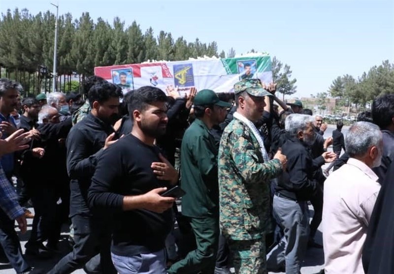 پیکر جانباز شهید" علی یاری" در بیرجند تشییع شد