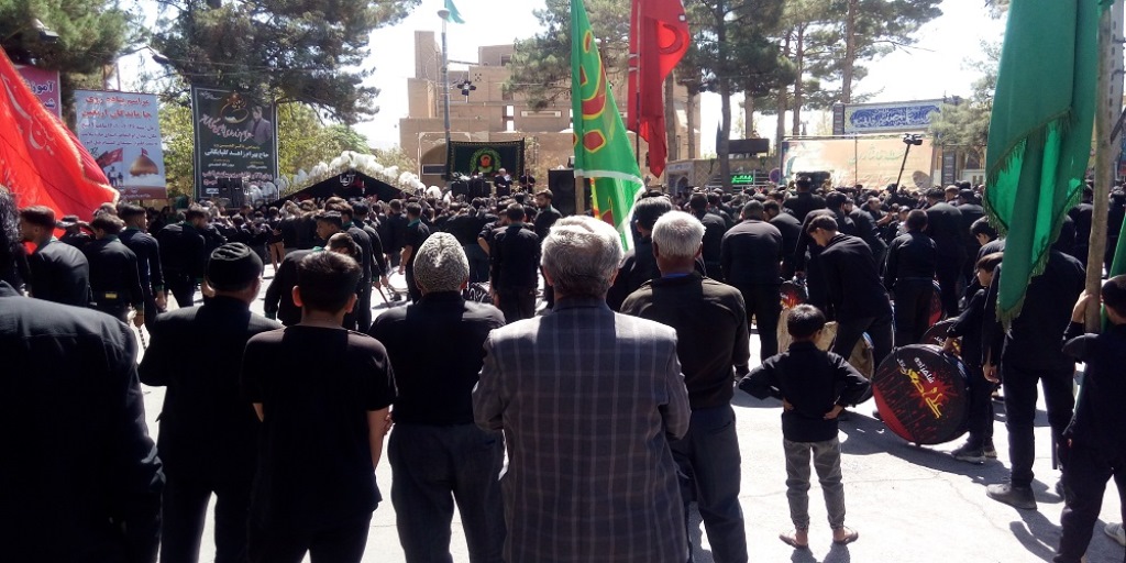 عزاداری هیئات مذهبی در روز اربعین حسینی