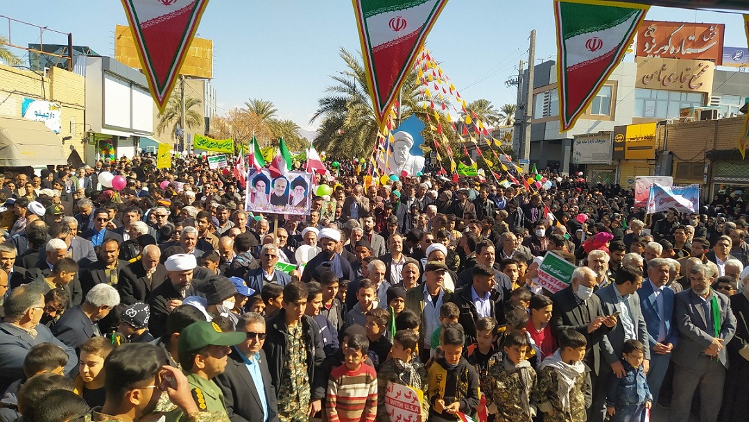 جلوه حضور پرشور مردم طبس در راهپیمایی یوم الله 22 بهمن 1401 