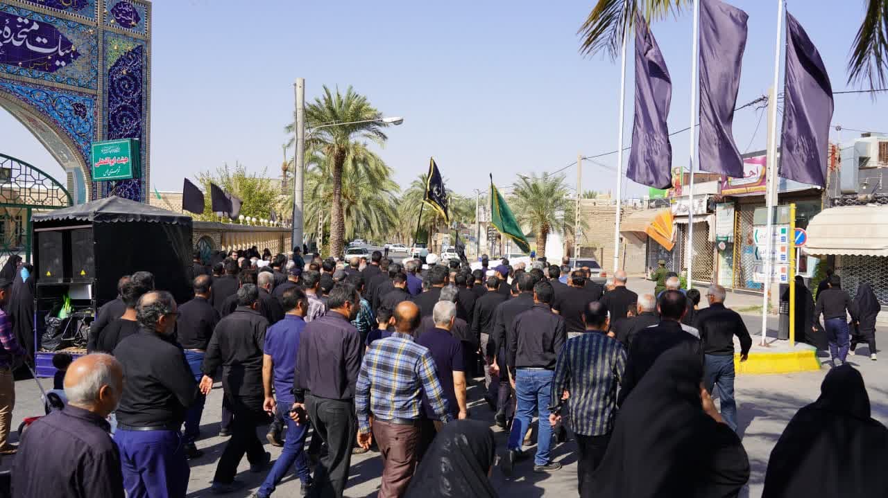 همایش پیاده روی و اجتماع بزرگ جاماندگان اربعین حسینی در طبس