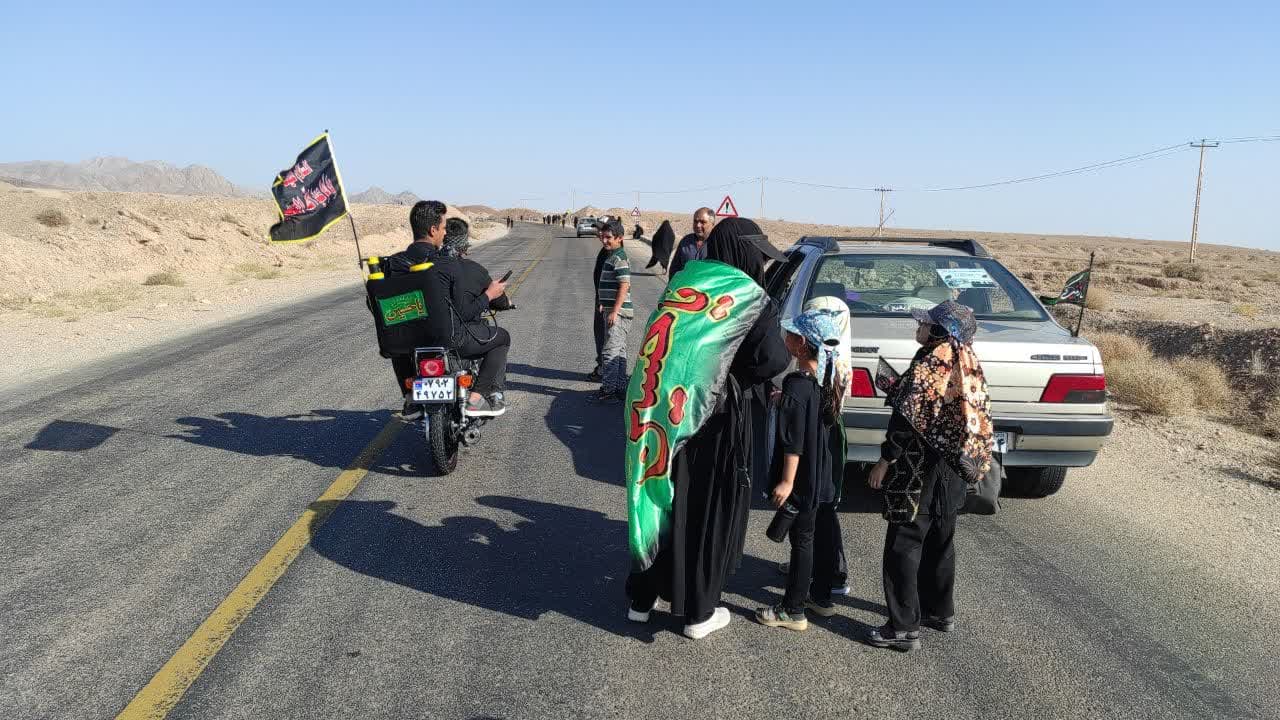 برگزاری همایش پیاده روی اربعین حسینی مسیر 25 کیلومتری شهر دیهوک تا امامزاده زیدبن علی (ع)