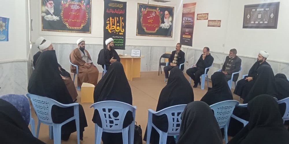 برگزاری نشست فعالان قرآنی شهرستان زیرکوه