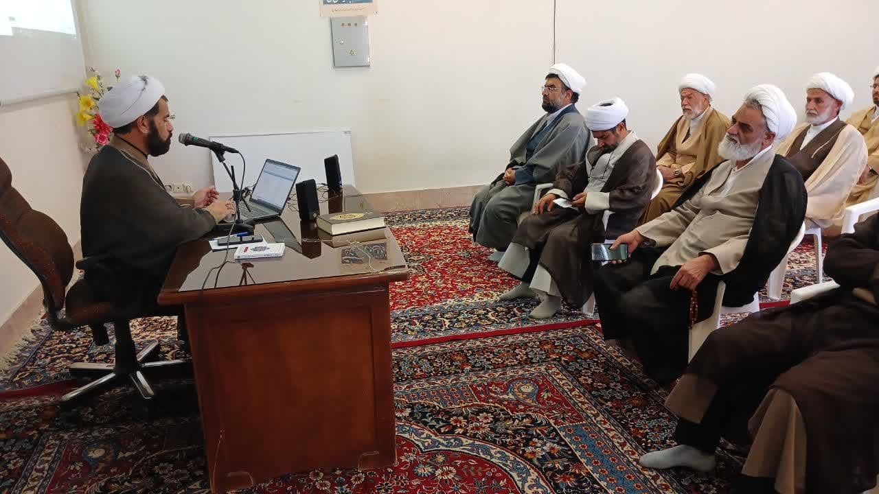 فعالیت 70 روحانی در مساجد شهرستان قائنات در ماه رمضان